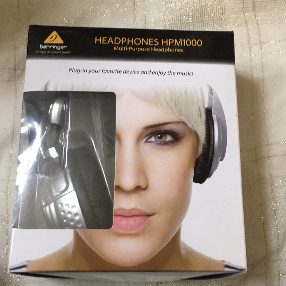 Behringer Headphones HPM1000 NIB